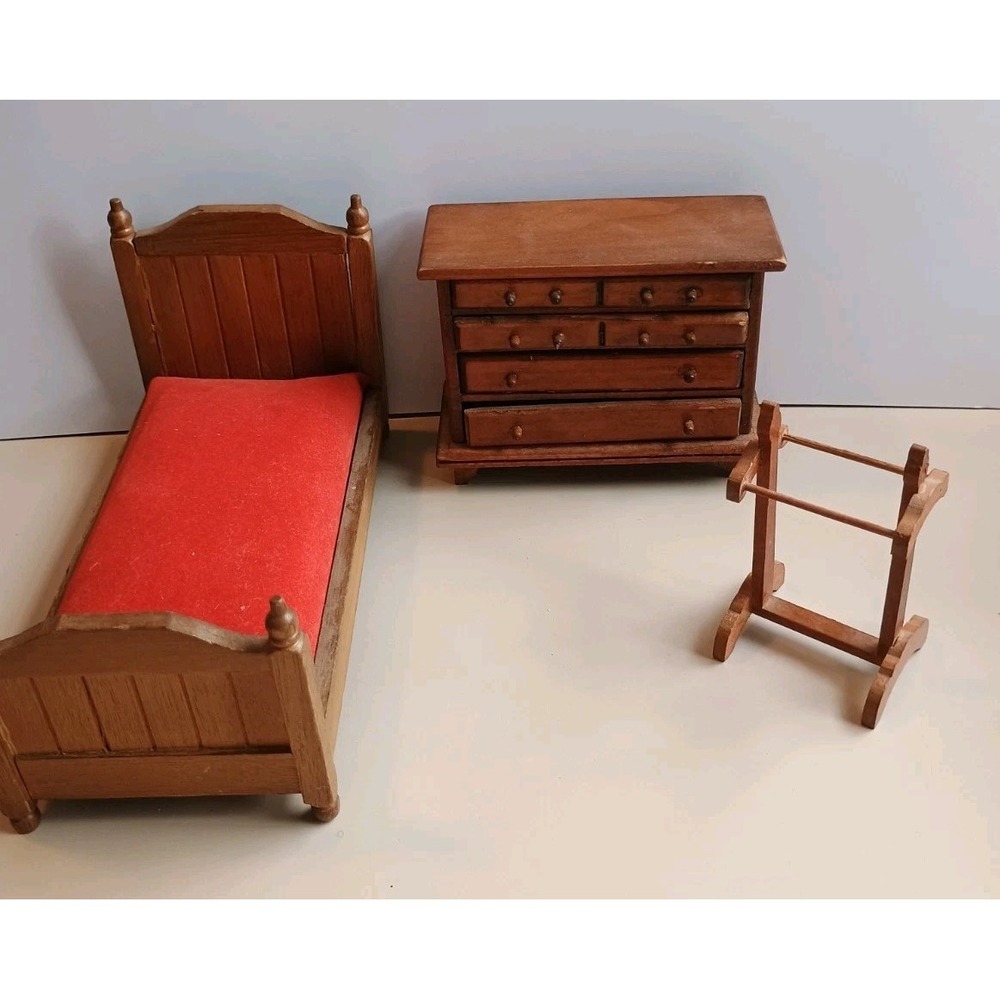 Vintage Miniatures Doll House Wooden Furniture Canopy Bed Dresser Quilt Rack